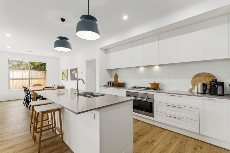 Kitchen or kitchenette, Dining area, dishwasher, stove, toaster