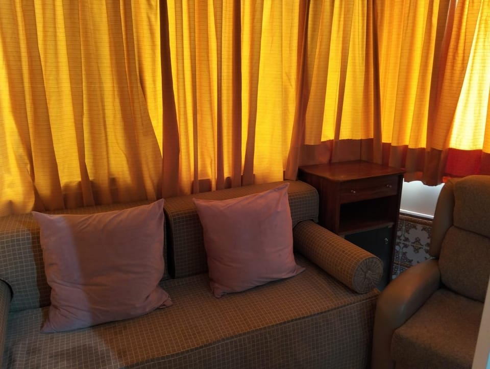 Carihuela Apartment By Torremolinos On-line Apartment in Torremolinos