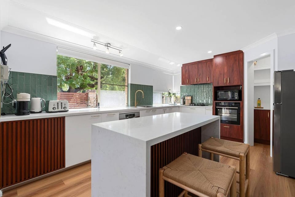oven, toaster, kitchen