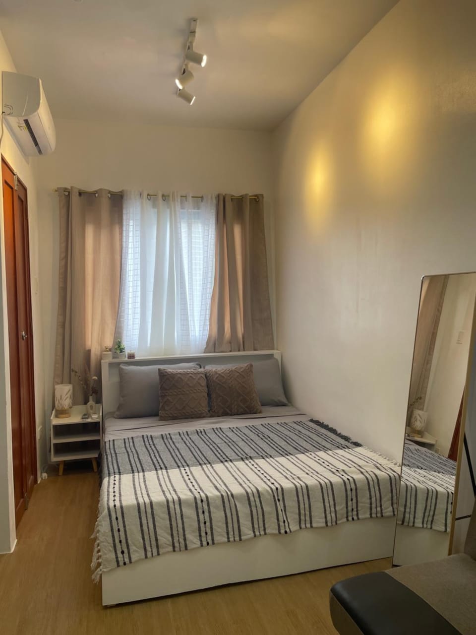 L’s Cove Lapu- Lapu Cebu Condo Hostel in Lapu-Lapu City
