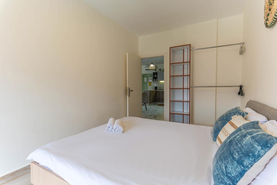 Hon Sweet Home 2BR In Old Souks Apartment in Africa