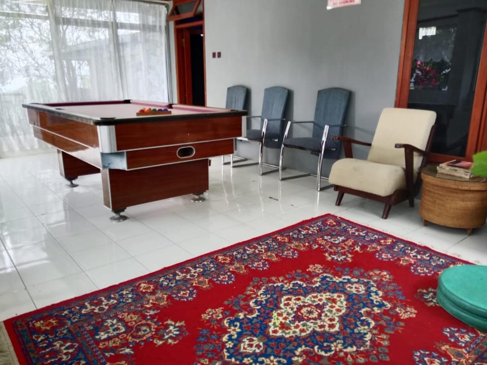 Billiard, Seating area