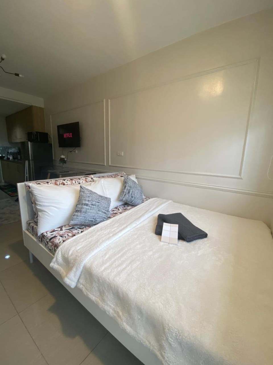 shore residences 1 -City Spark staycation Hostel in Pasay
