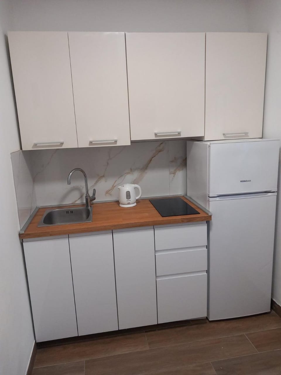Mediterranean Seaside Apartments - Deak Apartment in Dubrovnik-Neretva County