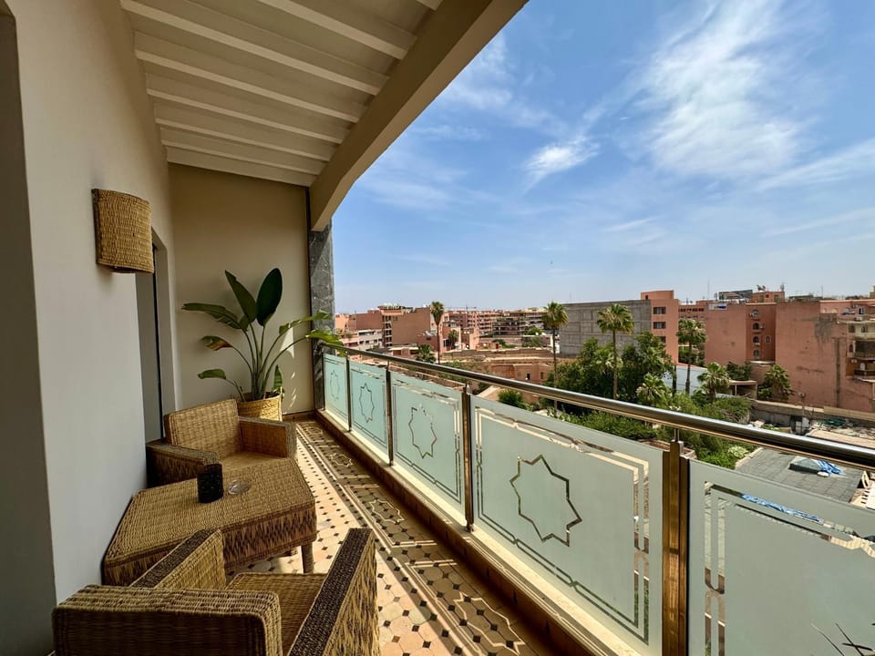 Patio, View (from property/room), Balcony/Terrace, City view