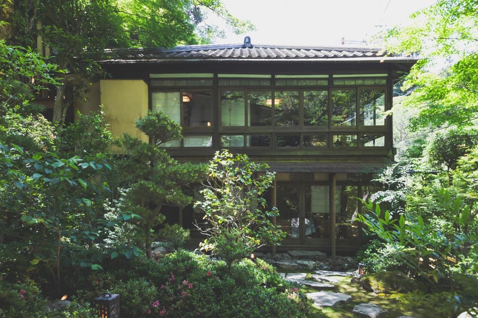 Property building, Spring, Day, Natural landscape, Garden, View (from property/room), Balcony/Terrace, Garden view