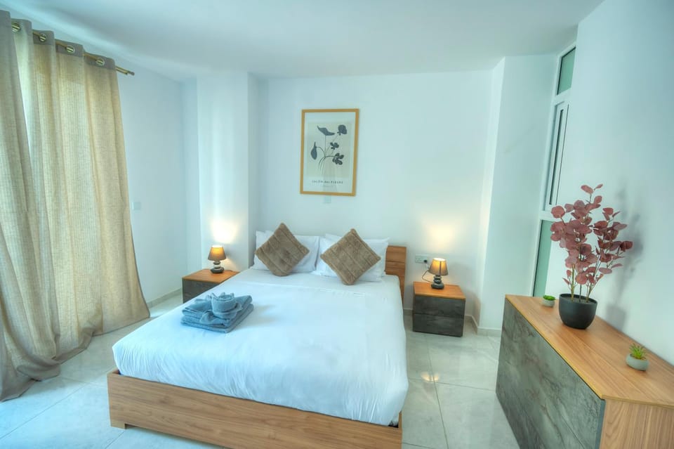 Duplex 2 bedroom apartment with terrace EDAG1-1 Apartment in Sliema