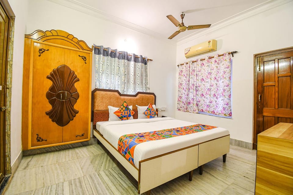 Bed, Bedroom, air conditioner