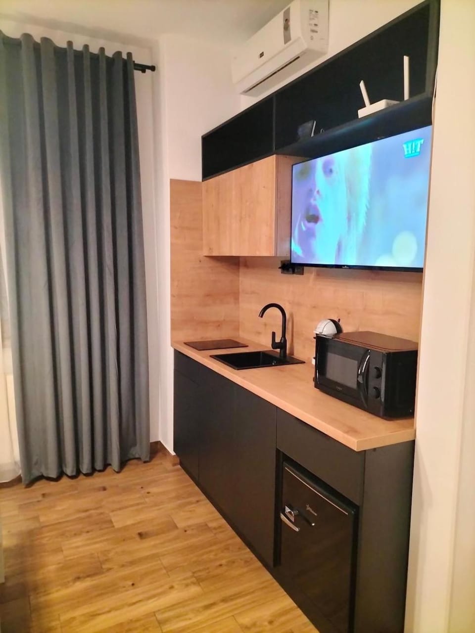 TV and multimedia, Coffee/tea facilities, Kitchen or kitchenette, minibar