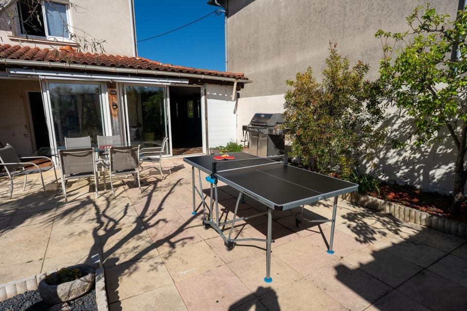 Table tennis