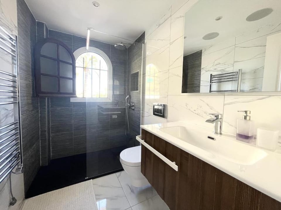 Bathroom, Other