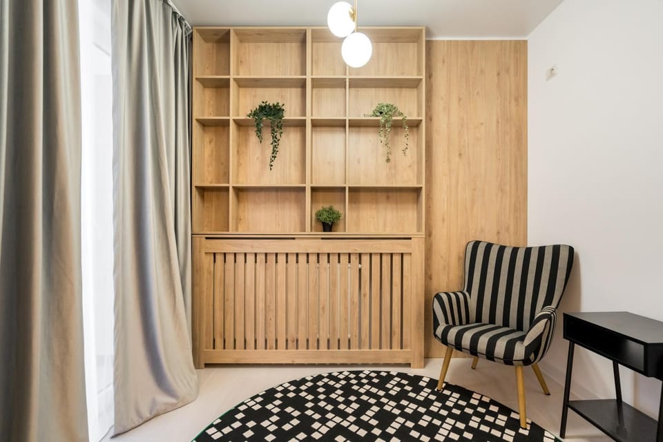 Photo of the whole room, Seating area, Bedroom