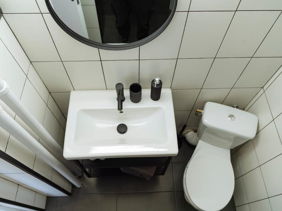 Aura - Old Town I Free street parking I Self check-in Apartment in Bucharest