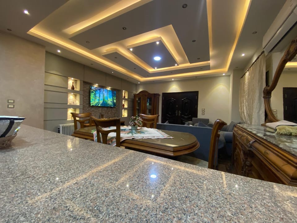 Communal lounge/ TV room, TV and multimedia, Living room, Seating area, Evening entertainment