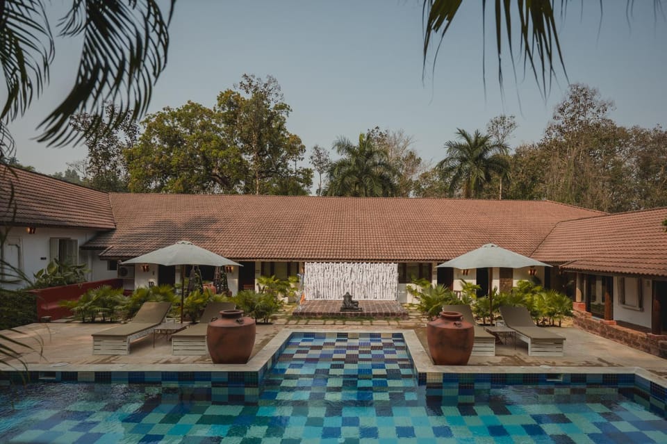 Property building, Pool view, Swimming pool, sunbed