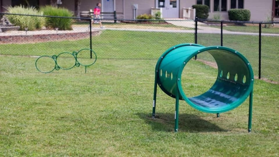 Stunning 4BR Cabin Retreat with Expansive Deck Cabin in Indiana