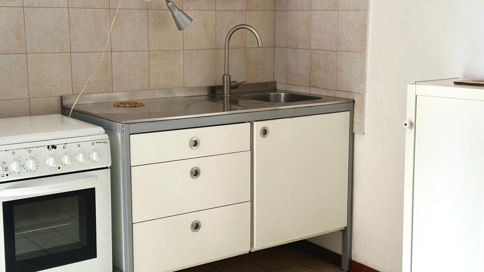 M018 Marcelli, trilocale con giardino dx Apartment in Marcelli