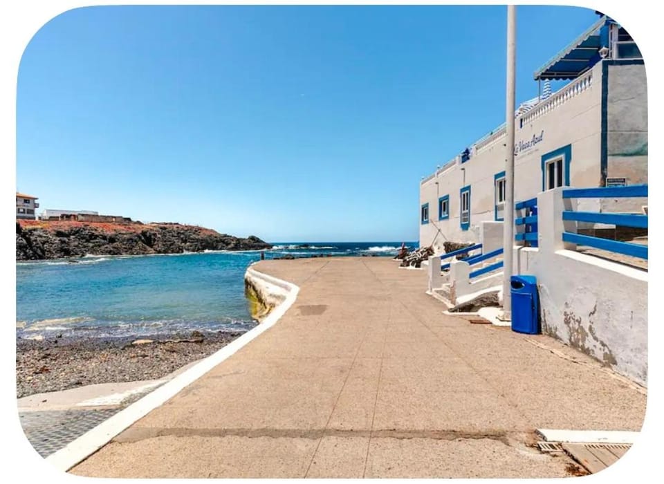 Ocean front surf House El Cotillo Apartment in El Cotillo