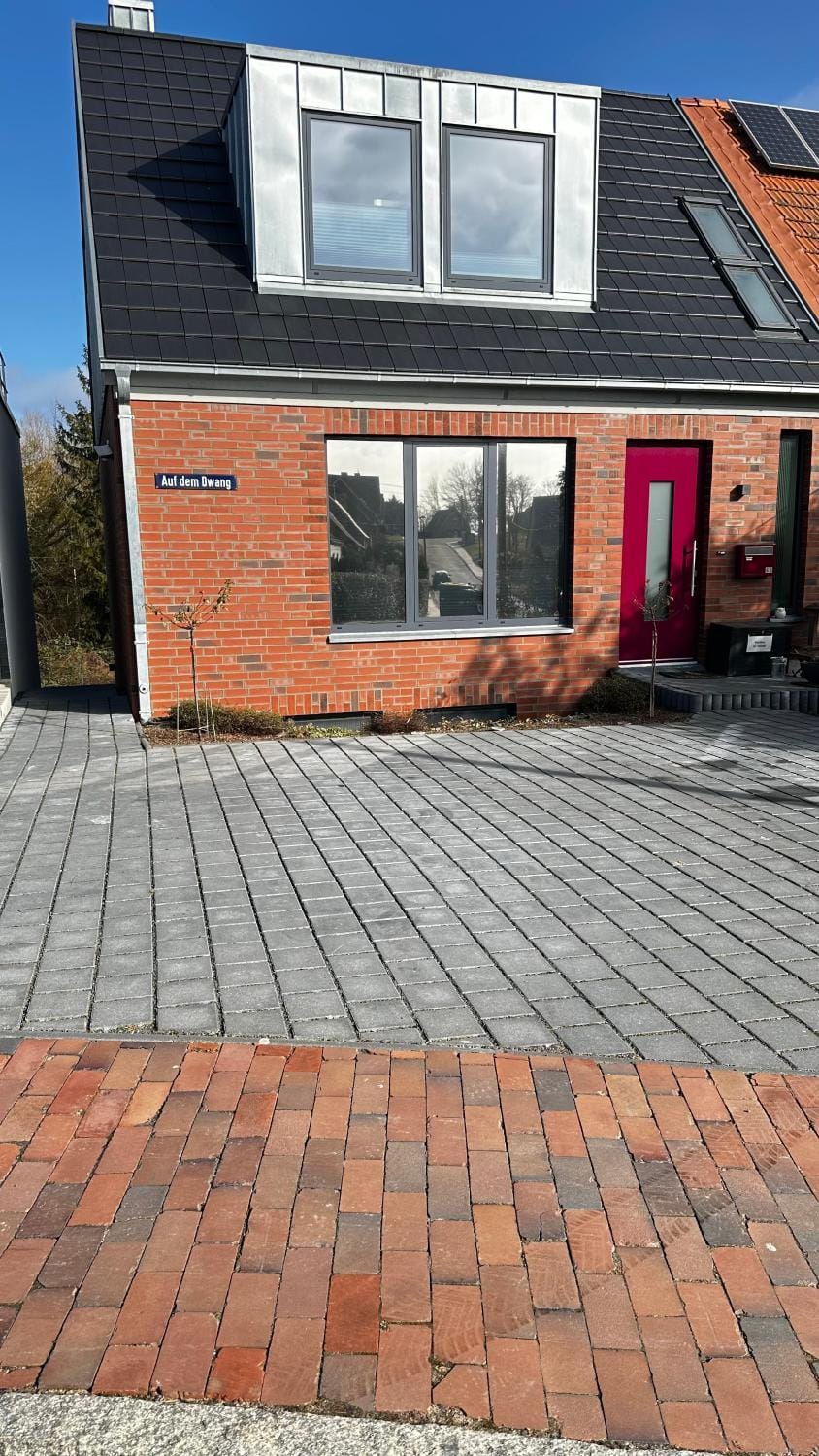 Property building, Day, Street view