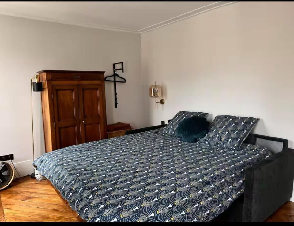 Bed, Photo of the whole room, Bedroom