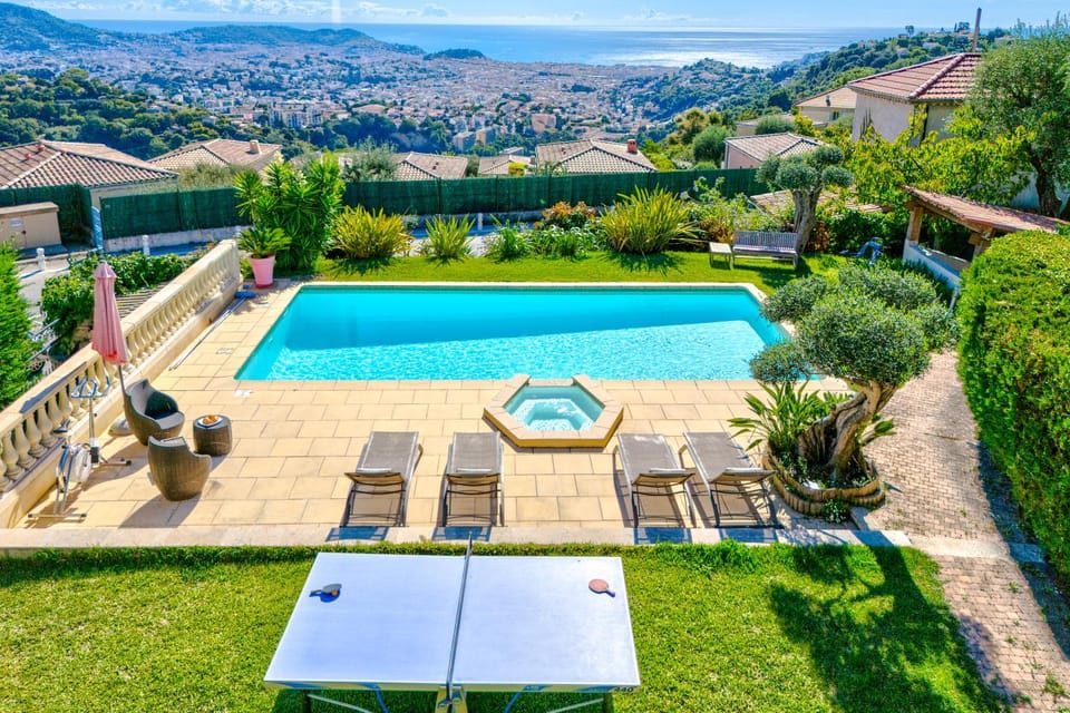 Garden, Table tennis, Swimming pool