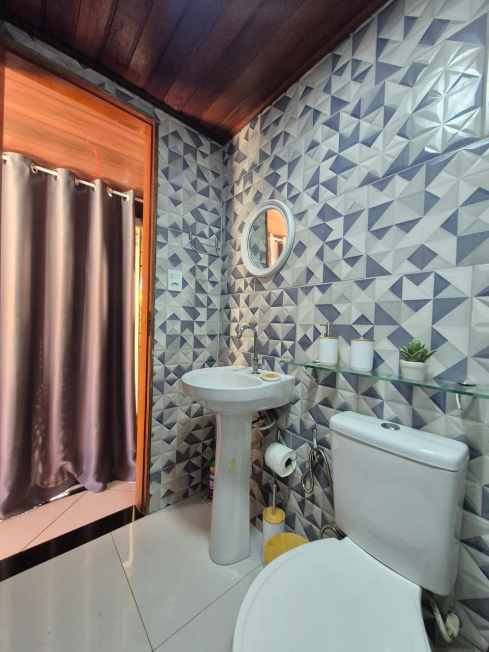 Luz Residence suíte Bed and Breakfast in Cabo Frio