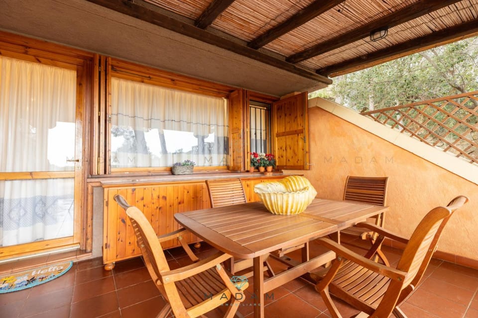 Balcony/Terrace, Dining area