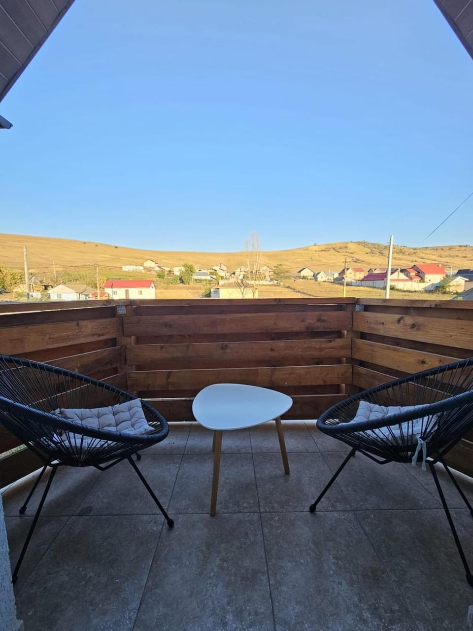 Day, Natural landscape, View (from property/room), Balcony/Terrace, Dining area, Mountain view