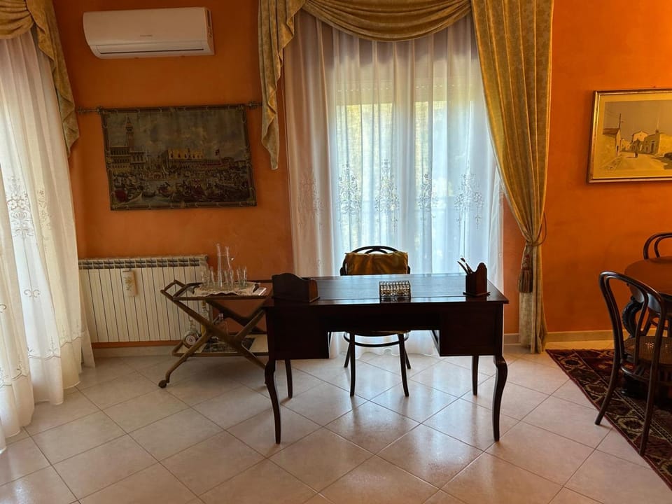 Seating area