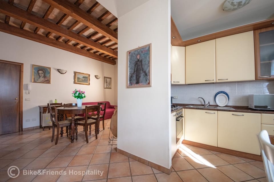 Communal lounge/ TV room, kitchen