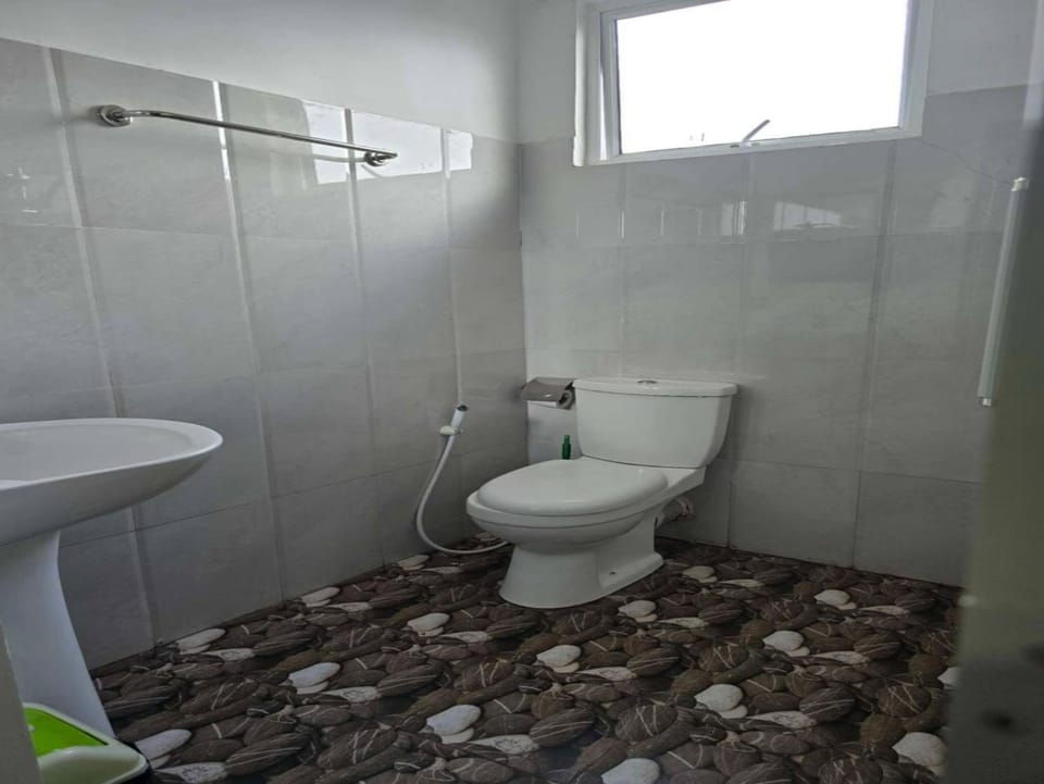 Shower, Toilet, Bathroom, bidet