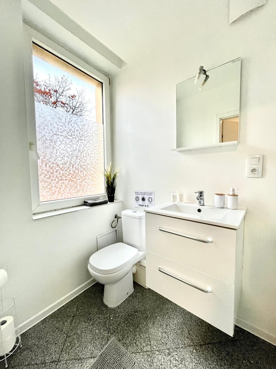 APARTEL24pl Oldtown II Close to Metro Apartment in Warsaw