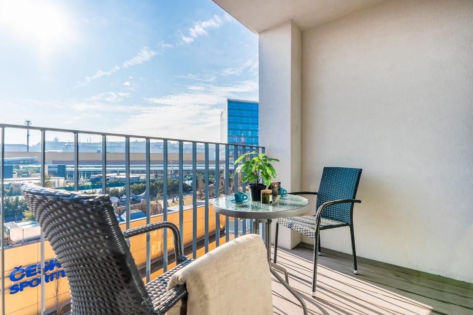 View (from property/room), Balcony/Terrace, Seating area