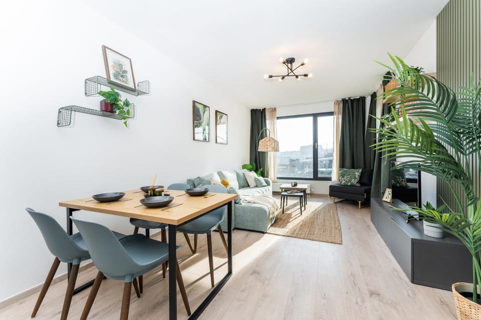 View (from property/room), Living room, Dining area