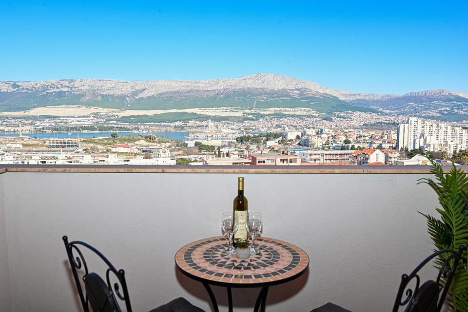 Balcony/Terrace, Balcony/Terrace
