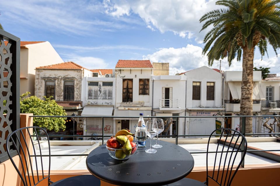 Patio, Day, Balcony/Terrace, City view