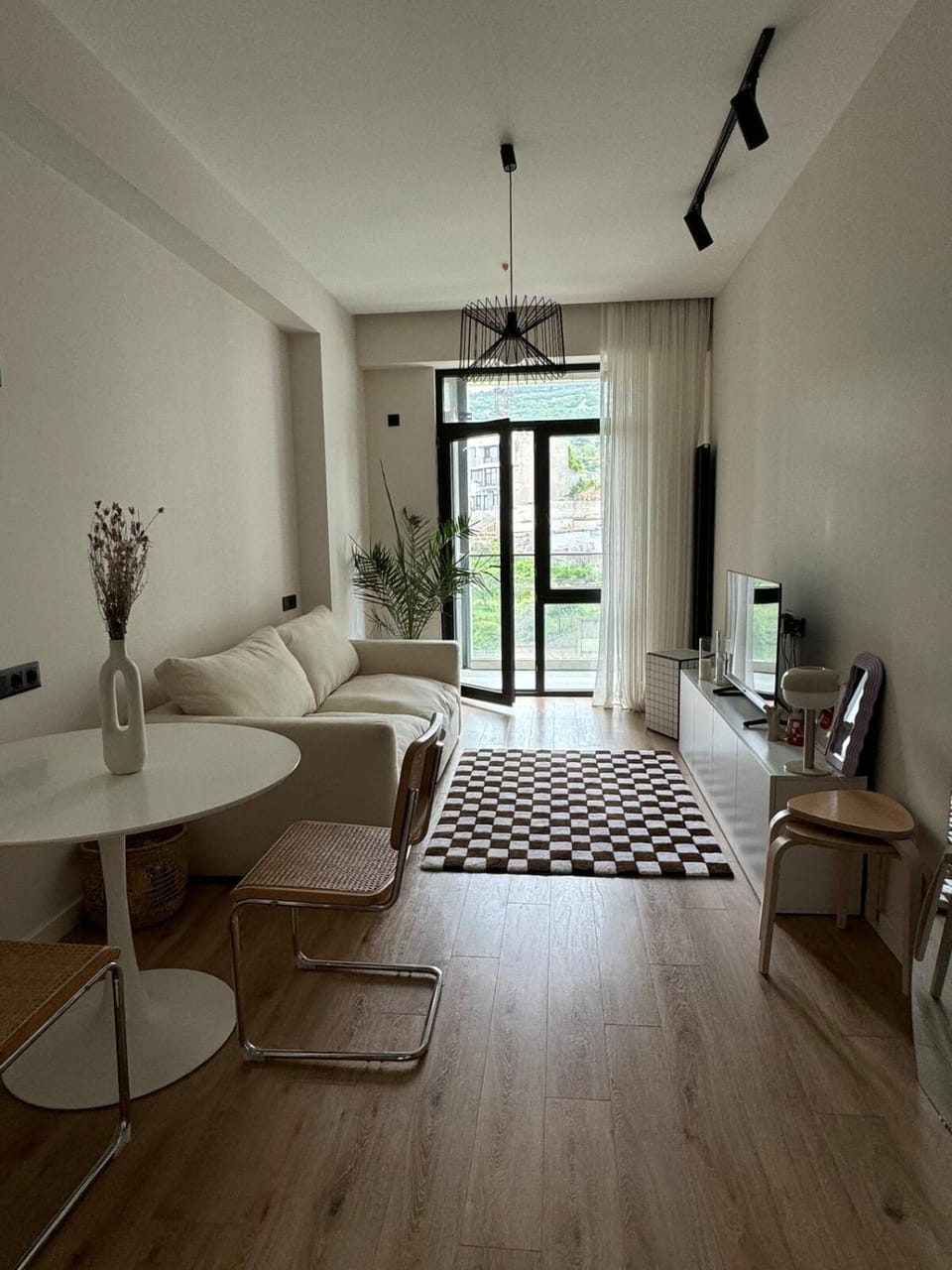 Living room, Photo of the whole room, Seating area
