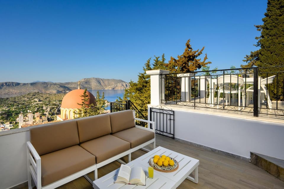 View (from property/room), City view, Sea view