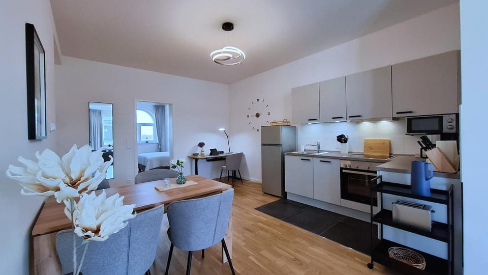 Kitchen or kitchenette, Dining area, dishwasher, oven, stove, toaster