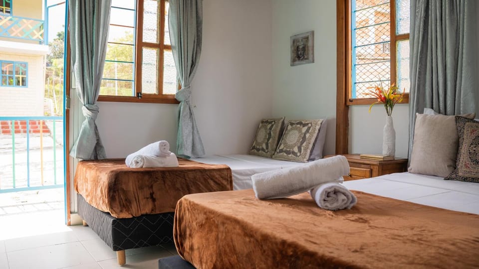 Las Casas de Tomate Bed and Breakfast in Guatapé