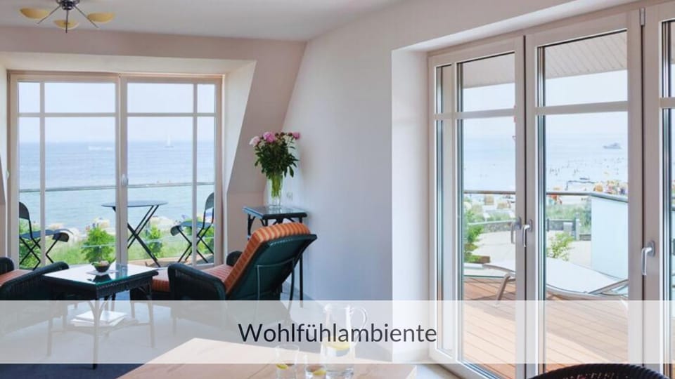 Living room, Sea view