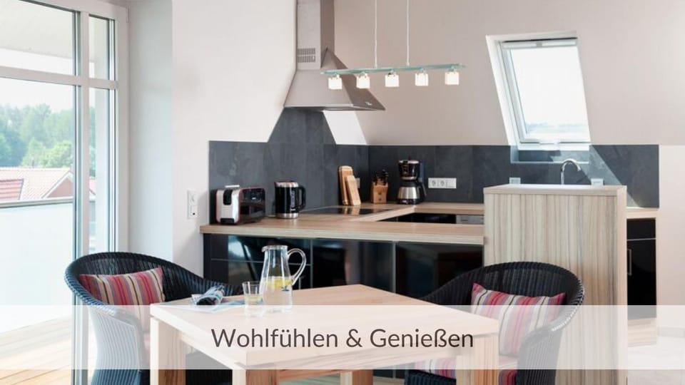 Kitchen or kitchenette, Dining area, toaster