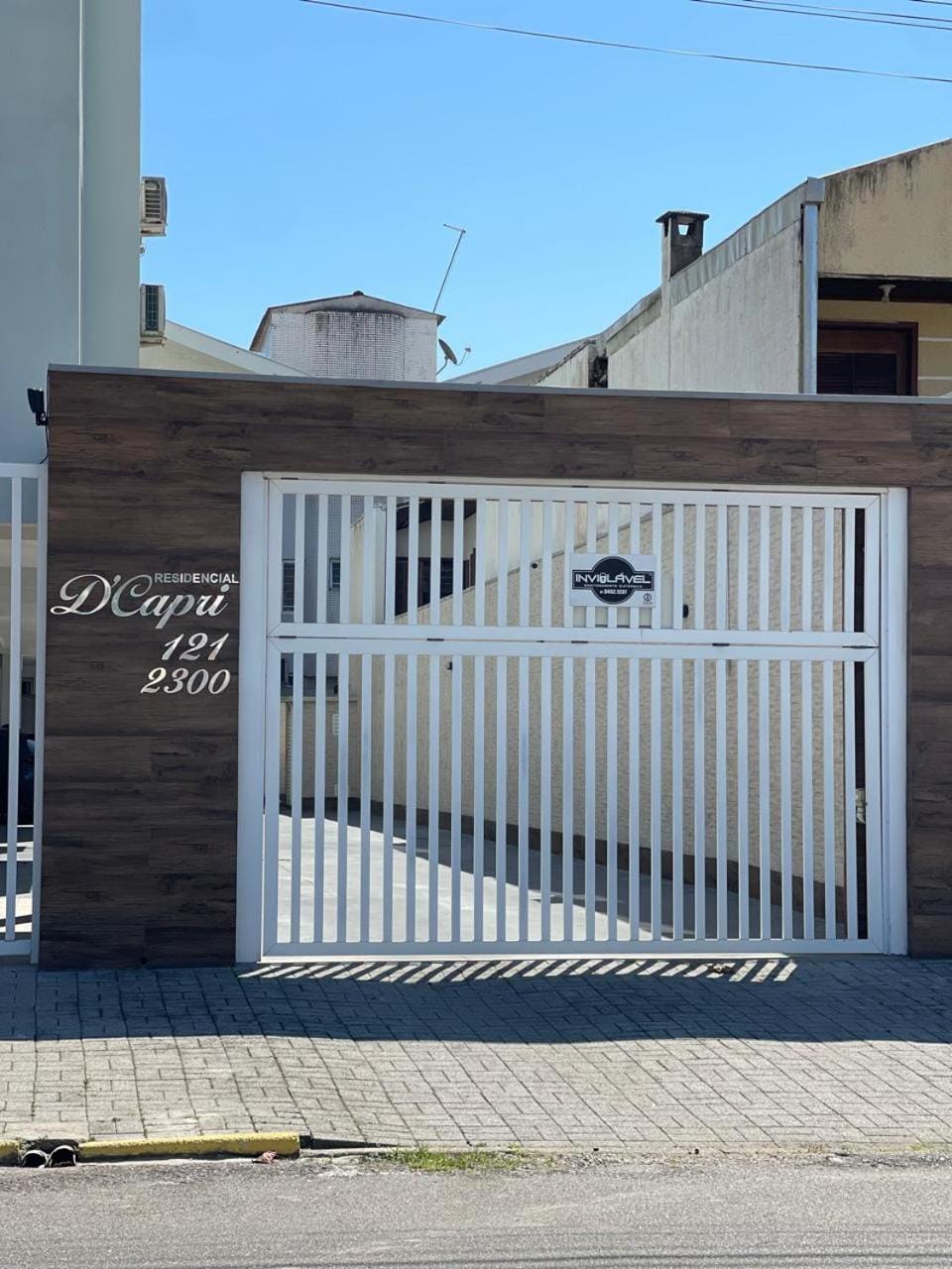 Facade/entrance