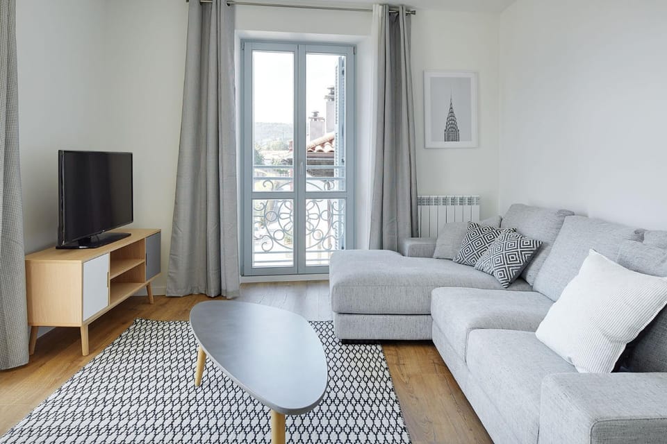 H SUITE3A by Smiling Rentals Apartment in Hendaye