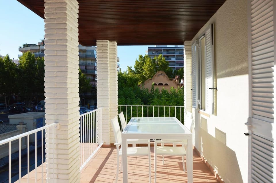 Apartamentos en primera línea de mar Apartment in Salou