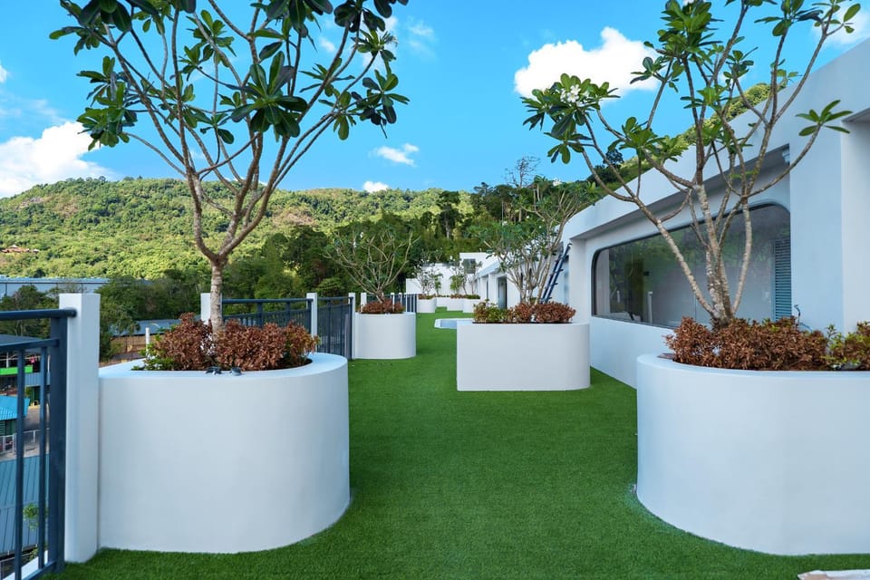 Super 1Bdr Fantasea, Kamala Beach Roof Pol Wi Fi Apartment in Kamala