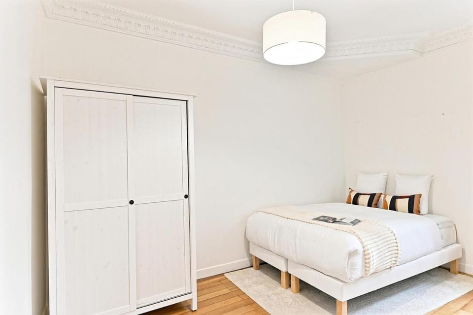 Bedroom, wardrobe