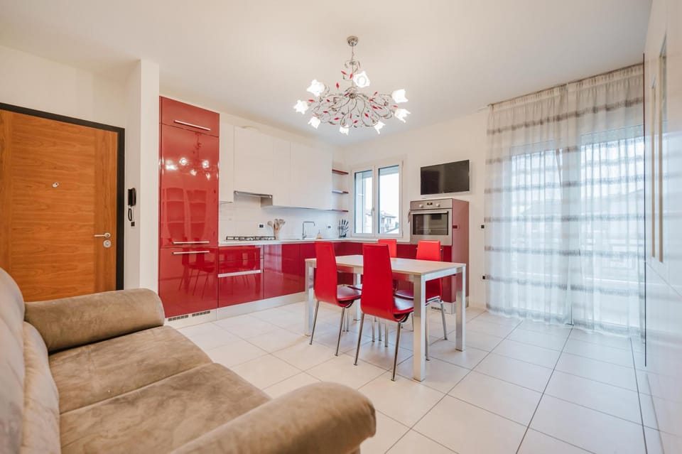 Kitchen or kitchenette, Living room, Seating area, Dining area, dishwasher, oven, stove