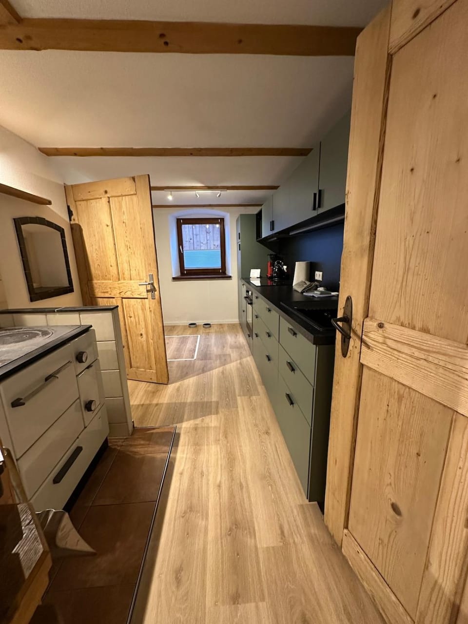 Kitchen or kitchenette, dishwasher, pet friendly, stove
