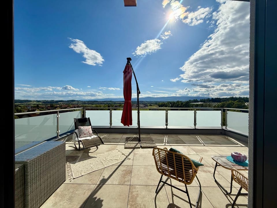 Day, Natural landscape, View (from property/room), Balcony/Terrace